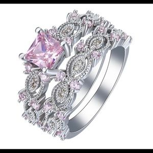 Beautiful silver and pink CZ ring set size 7&8